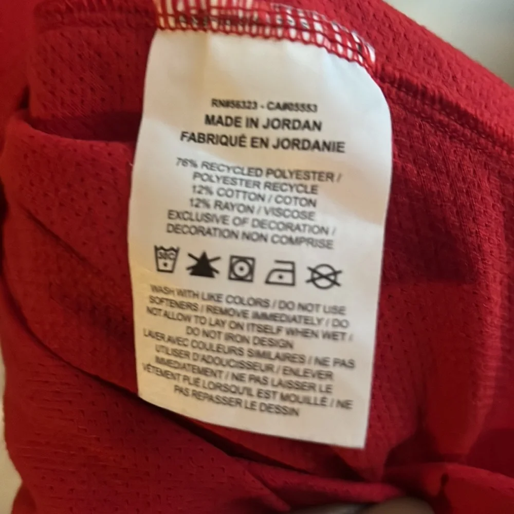 Nike Men’s dry fit Short Sleeve shirt Size S - Picture 4 of 4